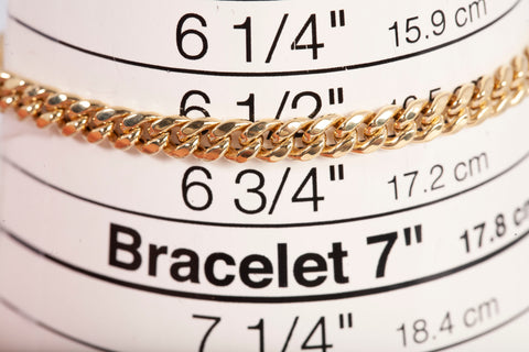 Unisex 10k Yellow Gold Curb Link Bracelet Size 6.5"