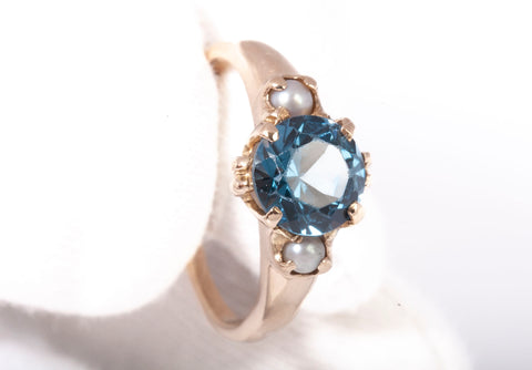 Ladies 10k Yellow Gold Blue Topaz & Tahitian Pearls Ring