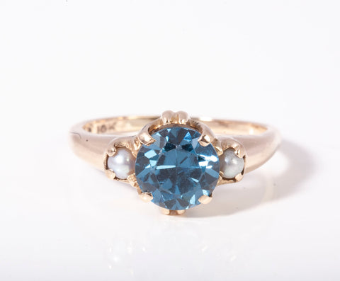 Ladies 10k Yellow Gold Blue Topaz & Tahitian Pearls Ring