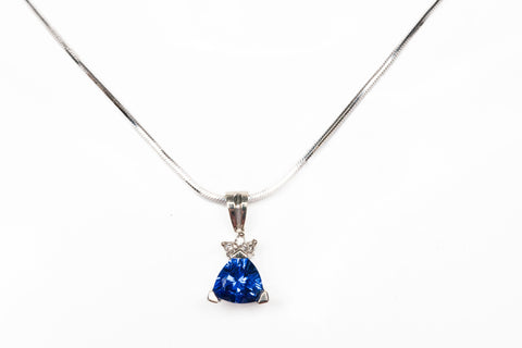 Stunning Blue Sapphire & Diamond Accent Necklace 18"