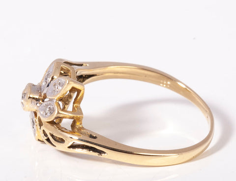 Vintage 18k Two-Tone Gold Floral Cluster Diamond Ring
