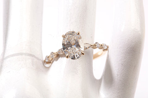 Brand New 14k Gold The Lindsey Set Lab Grown 2.01 CT Oval Cut Engagement Ring