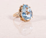 Ladies 18k Yellow Gold Pale Blue Pear Shaped Aquamarine Ring