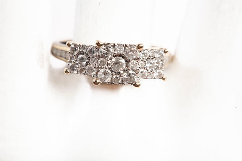Ladies 14k Yellow Gold Diamond Cluster Engagement Ring 0.280CTW