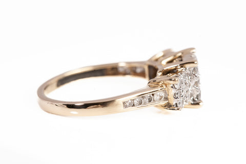 Ladies 14k Yellow Gold Diamond Cluster Engagement Ring 0.280CTW