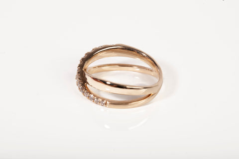 Ladies 14k Yellow Gold Criss-Cross Diamond Ring