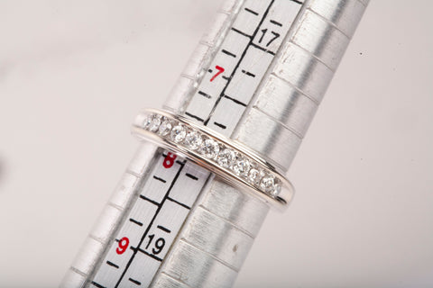 Unisex 14k White Gold Channel-Set Round Cut Diamond Wedding Band