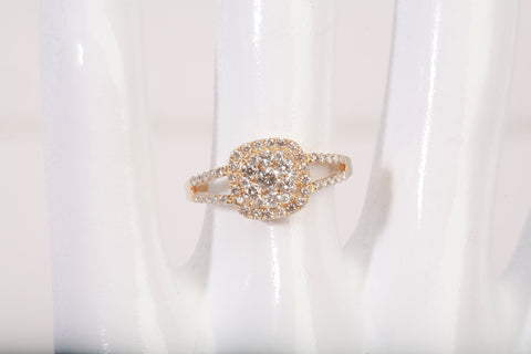 Ladies 18k Yellow Gold Diamond Cluster Halo Engagement Ring