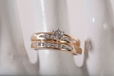 Ladies 10k Yellow Gold Diamond Engagement and Wedding Ring Set