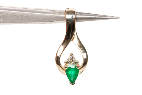 14k Yellow Gold Pear Shaped Emerald & Diamond Accent Pendant