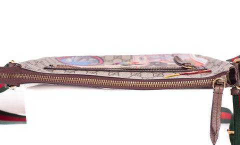 Authentic Gucci GG Supreme Courrier Medium Messenger Bag