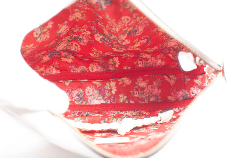 Authentic Gucci White Stripe Leather Trapuntata Handbag