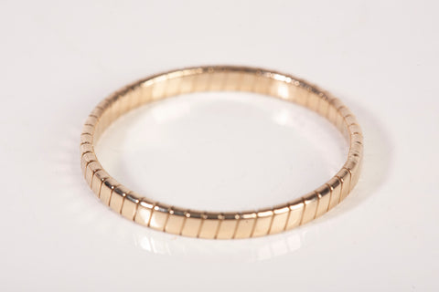 Ladies 14k Yellow Gold Fluted Textured Band Ring