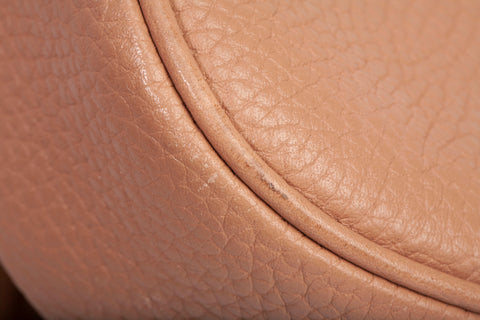 Authentic Gucci Pebbled Beige Calfskin Leather Soho Chain Crossbody Bag