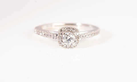 Ladies 14k White Gold Halo Solitaire Round Cut Diamond Engagement Ring