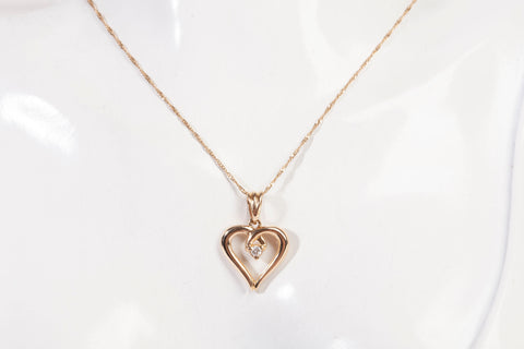 Ladies 14k Yellow Gold Heart Diamond Necklace 21"