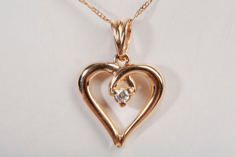 Ladies 14k Yellow Gold Heart Diamond Necklace 21"