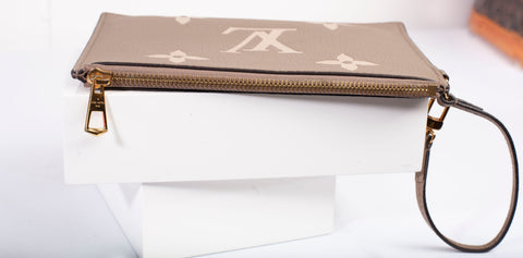 Authentic Bicolor Louis Vuitton Giant Monogram Empreinte Neonoe Pochette