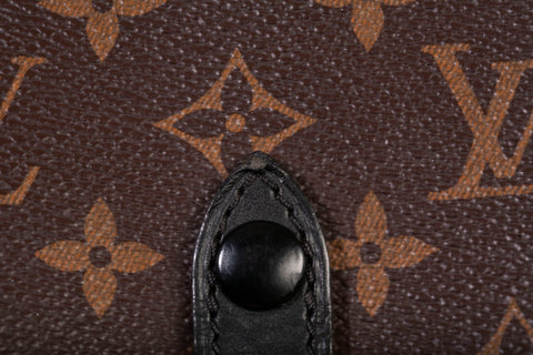 Authentic Louis Vuitton Monogram Macassar Christopher Messenger Bag