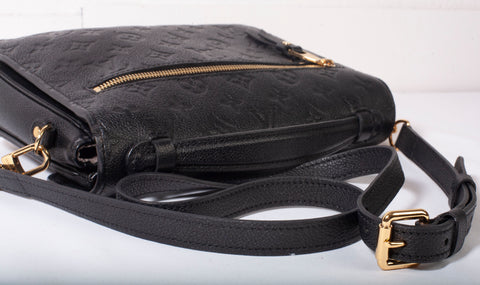 Authentic Louis Vuitton Pochette Métis Black Monogram Empreinte Leather