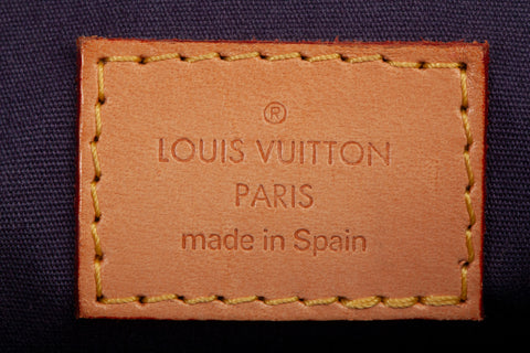 Authentic Louis Vuitton Indigo Vernis Monogram Mallory Vernis Square Bag