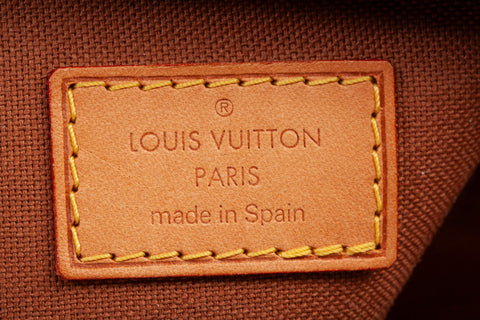 Authentic Louis Vuitton Monogram Pochette Gange Sling Bag