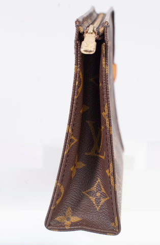 Authentic LOUIS VUITTON Monogram Canvas Toiletry 19