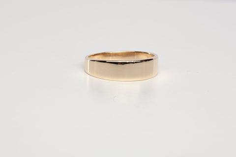Ladies 14k Yellow Gold Wide Band Size 8.5