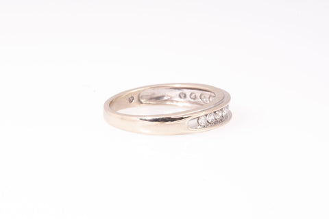 Unisex 14k White Gold Channel-Set Round Cut Diamond Wedding Band