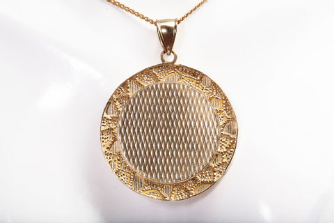 Men's 10k Yellow Gold Medallion Nugget Picture Pendant