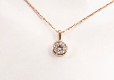 Ladies 14k Yellow Gold 1.00 CT Round Cut Diamond Bezel Set Pendant