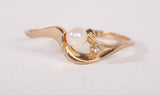 Ladies 10k Yellow Gold Dainty Pearl Ring