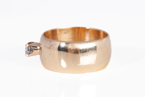 Ladies 14k Yellow Gold .09CT Solitaire Diamond Band Size 5.5