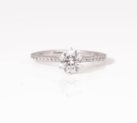 Stunning 14 White Gold 1CT Round Cut Lab Grown Diamond Engagement Ring