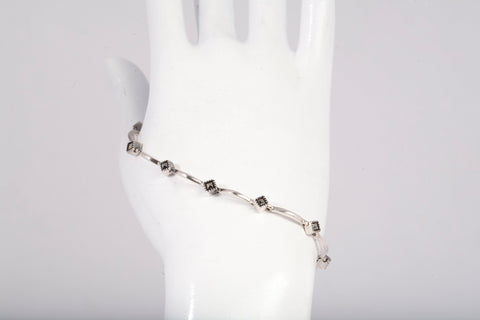 Ladies .925 Sterling Silver Marcasite Link Bracelet 7.5"