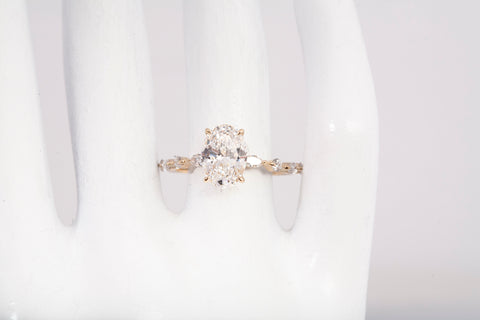 Brand New 14k Gold The Lindsey Set Lab Grown 2.02 CT Oval Cut Engagement Ring