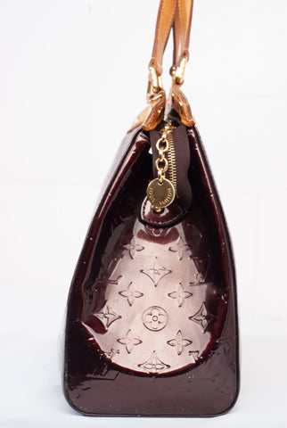 Authentic Louis Vuitton Vernis Monogram Amarante Brea MM Handbag