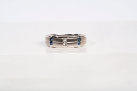 Authentic 14K White Gold Vera Wang Diamond and Blue Sapphire Wedding Ring