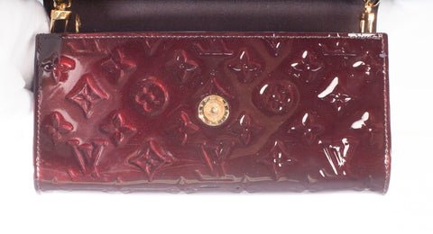 Authentic Louis Vuitton Burgundy Monogram Vernis Rossmore MM Clutch Bag