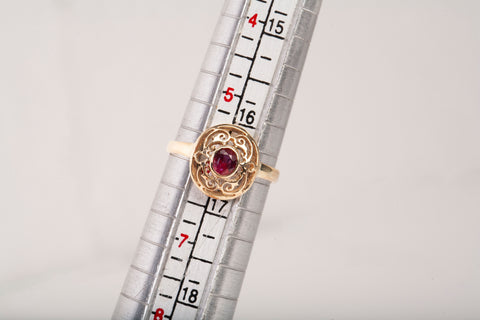 Ladies 14k Yellow Gold Ruby Filigree Ring