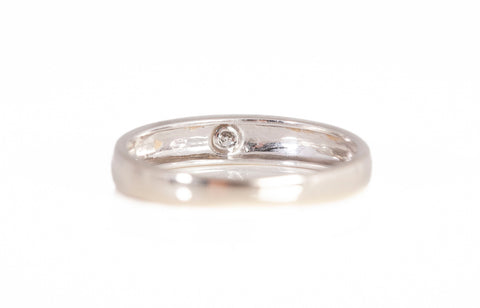 Ladies Round Cut Solitaire Diamond Bezel Ring 18k White Gold