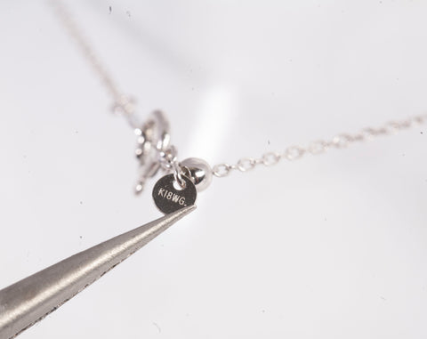 Ladies 18k White Gold "C" Diamond Pendant Necklace 18"