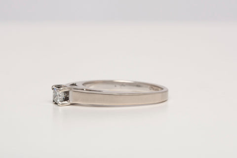 Ladies Solitaire Princess Cut 14k White Gold Diamond Engagement Ring .20CTW