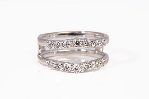 Ladies 18k White Gold Round Cut Diamond Engagement Guard Ring 0.28CTW