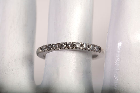 Ladies 10k White Gold Diamond Eternity Ring