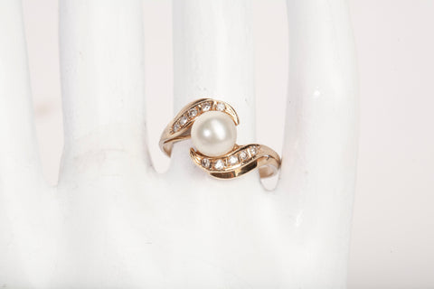 Ladies 14k Yellow Gold Pearl and Diamond Accents Bypass Ring