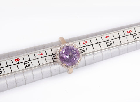 Ladies 14k Yellow Gold Amethyst & Diamond Accents Ring