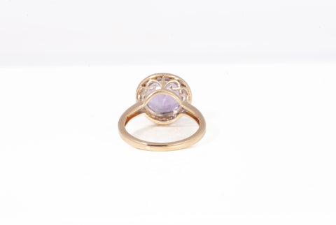 Ladies 14k Yellow Gold Amethyst & Diamond Accents Ring