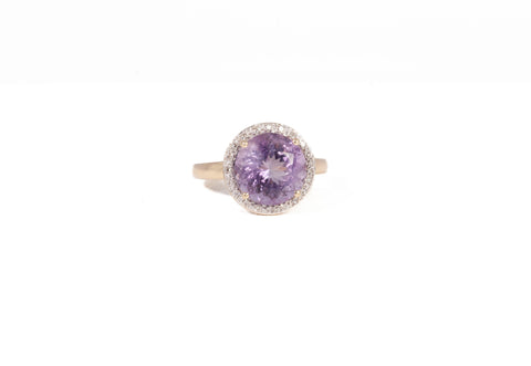 Ladies 14k Yellow Gold Amethyst & Diamond Accents Ring