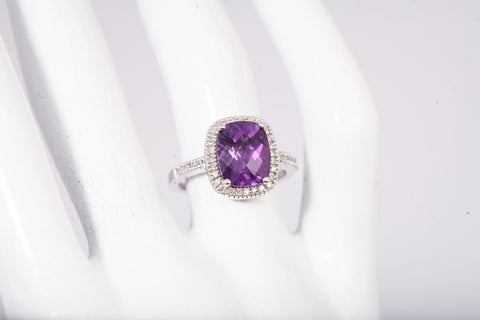 Ladies 10k White Gold Amethyst Diamond Halo Fashion Ring 0.38CTW